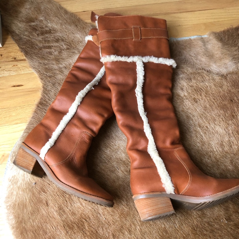 Michael Kors Women's Tan Leather Boots with White Shearling Trim size 7.5